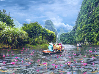 117,700+ Vietnam Tourism Stock Photos, Pictures & Royalty-Free Images -  iStock | Vietnam services, Thailand, Costa rica